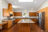 2720 Oakes Avenue - Photo 10