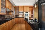 2716 Elliott Avenue - Photo 8