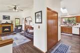 1048 Edgewater Lane - Photo 2