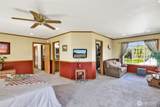 1048 Edgewater Lane - Photo 15