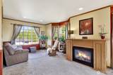 1048 Edgewater Lane - Photo 16