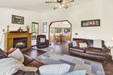 1048 Edgewater Lane - Photo 5