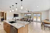 713 Sunset Boulevard - Photo 10