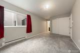 2562 Thorndyke Avenue - Photo 18