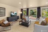 25137 Mirrormont Place - Photo 17