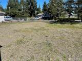 583 Meadow Avenue - Photo 16