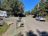 583 Meadow Avenue - Photo 18