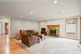239 St. James - Photo 8
