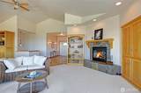 1081 Morgan Way - Photo 11