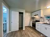 819 Midway Avenue - Photo 35