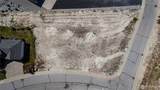100 Waterview Drive - Photo 10