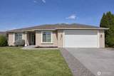 1747 Sunshine Ave - Photo 1
