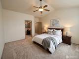 1747 Sunshine Ave - Photo 17