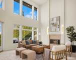 7439 Mercer Way - Photo 4
