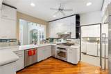 5601 Mercer Way - Photo 16