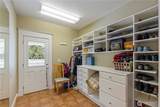 5601 Mercer Way - Photo 20