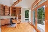 5601 Mercer Way - Photo 22
