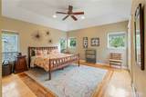 5601 Mercer Way - Photo 23