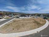 834 Tyler Place - Photo 8