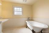 726 E Street - Photo 21