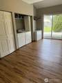 917 Violet Meadow Street - Photo 14