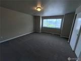 767 Oakhurst Drive - Photo 15