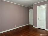 615 Spruce - Photo 17