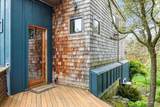 1060 Halsey Drive - Photo 3