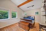 8246 Mercer Way - Photo 26