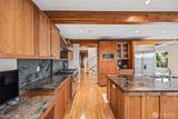 8246 Mercer Way - Photo 9