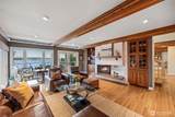 8246 Mercer Way - Photo 10