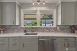 541 Sheridan - Photo 11
