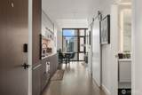 889 Avenue Square - Photo 2