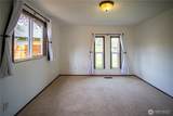 3949 10th Place - Photo 28