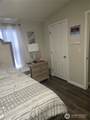 10302 Lakeview Avenue - Photo 11