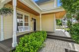 1515 Everett Street - Photo 2
