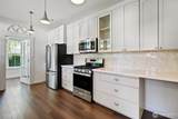 1515 Everett Street - Photo 8