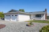 872 Spruce Street - Photo 2