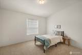 300 Park Avenue - Photo 16
