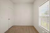300 Park Avenue - Photo 18