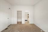 300 Park Avenue - Photo 19