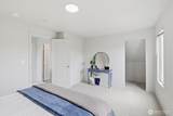 2117 Lombard Avenue - Photo 18