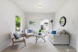 2117 Lombard Avenue - Photo 5