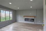 4609 Thompson Avenue - Photo 4