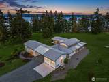 1035 Susan Street - Photo 2