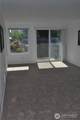 10110 Greenwood Avenue - Photo 4