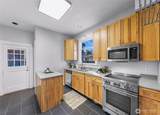 2429 Spruce St - Photo 17