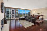 650 Bellevue Way - Photo 4