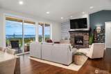 1037 Lightning Way - Photo 7