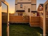 909 32nd Avenue - Photo 9